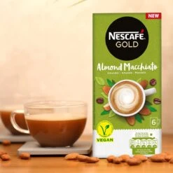 Nescafé Gold Almond Macchiato Oploskoffie - 6 Doosjes à 6 Zakjes 13 Nescafé Gold Almond Macchiato Oploskoffie - 6 Doosjes à 6 Zakjes -Koffieproducten 1200x1200 297