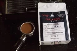 Italiano Espresso Honey Process Vietnamese Koffiebonen Aanbieding 250g GAIA Cafe 19 Italiano Espresso Honey Process Vietnamese Koffiebonen Aanbieding 250g GAIA Cafe -Koffieproducten 1200x800 11