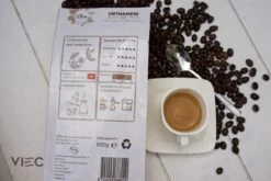 Vietnamese Dark Roast Koffiebonen 500g | 20% Arabica - 80% Robusta | DAM Koffie 13 Vietnamese Dark Roast Koffiebonen 500g | 20% Arabica - 80% Robusta | DAM Koffie -Koffieproducten 1200x800 8
